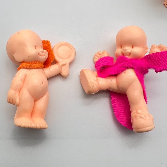 Vintage Hasbro Lil Babies Dolls Toy Mini Figurines Lot Set of 9 - Picture 7 of 12